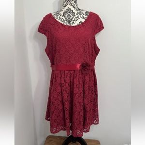 G Collection women’s plus burgundy lace Lined dress Size 2X.